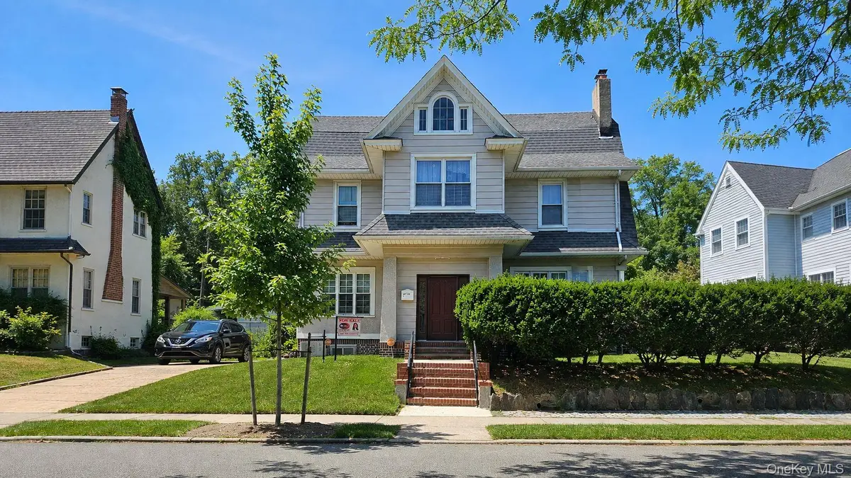104-22 192nd Street, Saint Albans, NY 11412 - #1