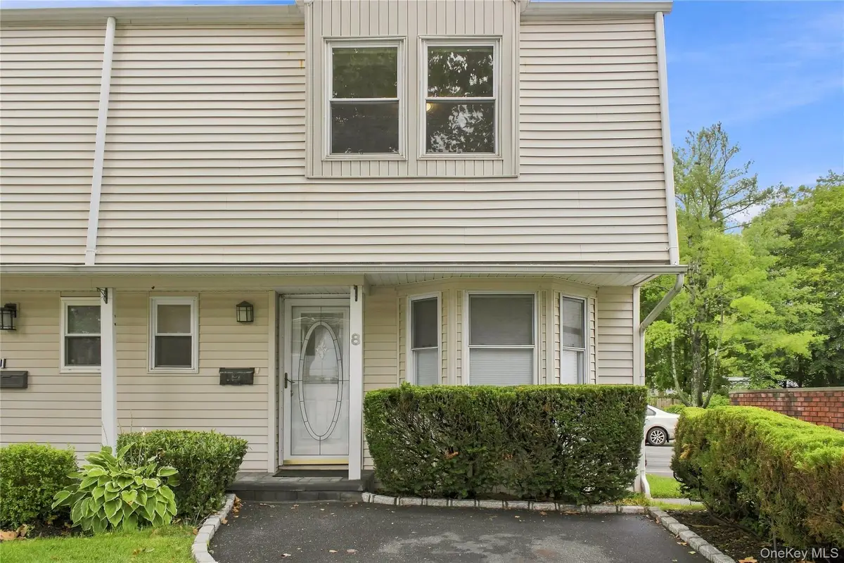 8 Manors Drive, Jericho, NY 11753 - #1