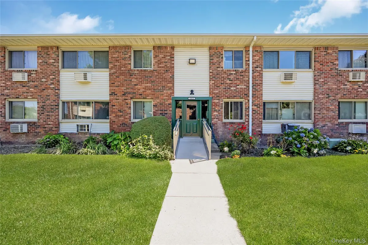 2433 Union Boulevard #2B (upper), Islip, NY 11751 - #1