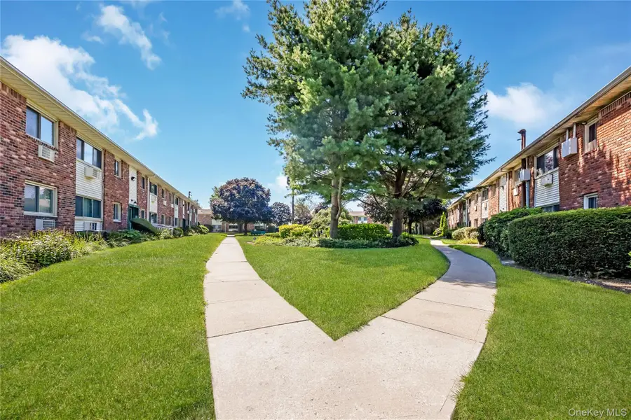 2433 Union Boulevard #2B (upper), Islip, NY 11751 - #2