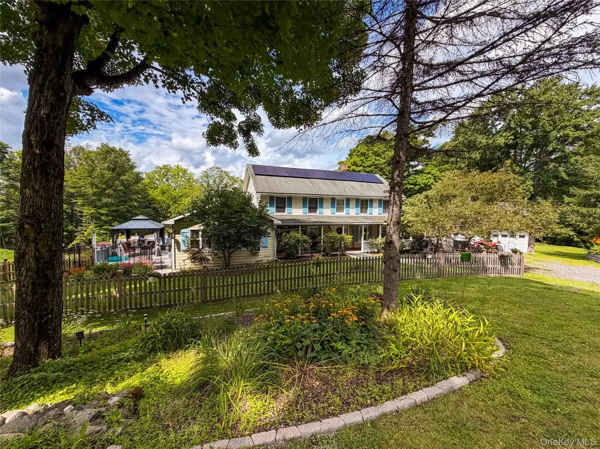 912-918 Hollow Road, Clinton Corners, NY 12514 - #1