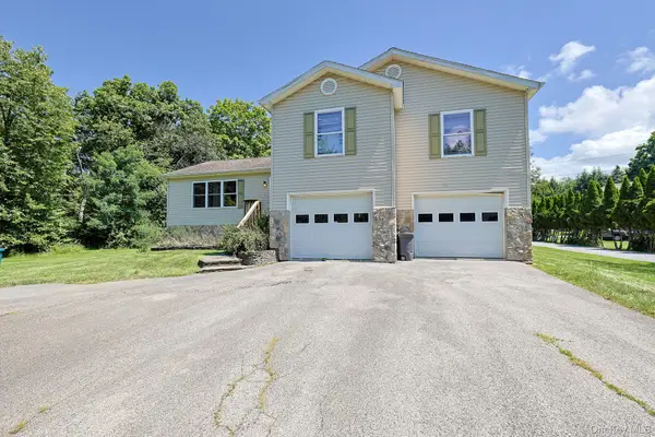 96 Velie Road, Lagrangeville, NY 12540