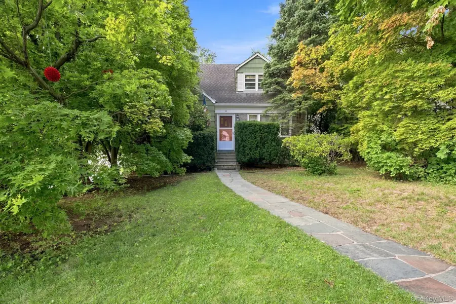 26 Reynolds Place, Scarsdale, NY 10583 - #2