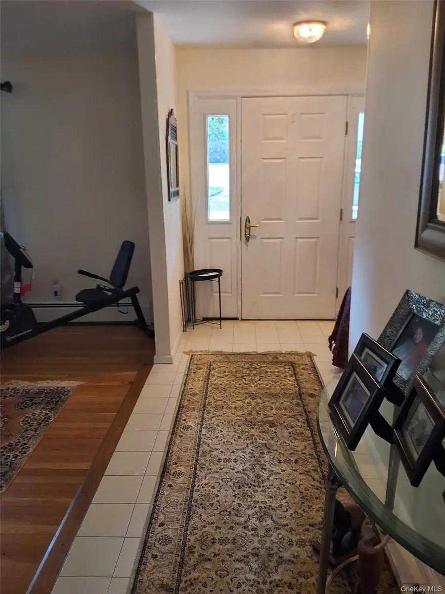 6 Strathmore Drive, New City, NY 10956 - #3