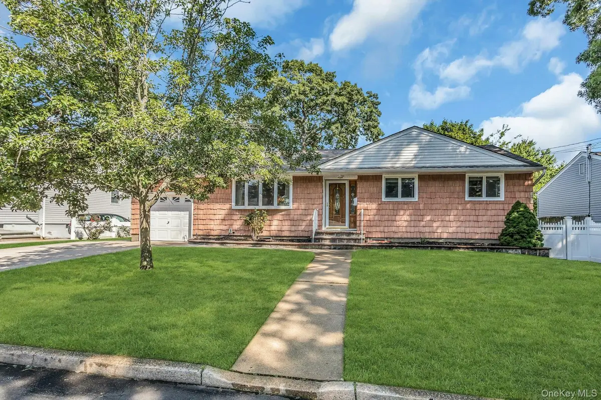 50 Jerome Street, Lindenhurst, NY 11757 - #1