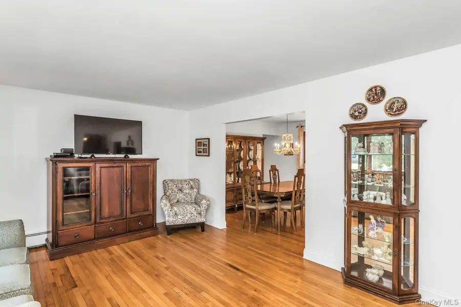 50 Jerome Street, Lindenhurst, NY 11757 - #3