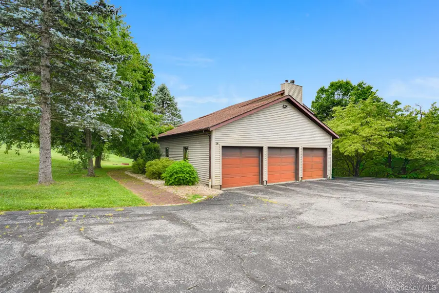 27 Patricia Drive, Pleasant Valley, NY 12569 - #2
