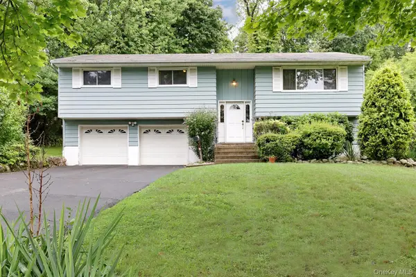 5 Fairfield Terrace, West Nyack, NY 10994