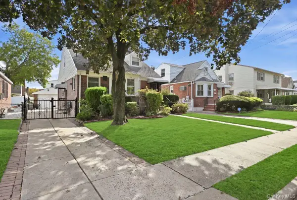 115-09 Parkway Drive, Elmont, NY 11003