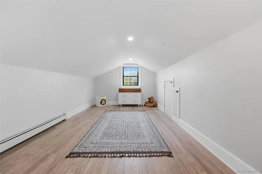 21 Sleepy Lane, Melville, NY 11747 - #3