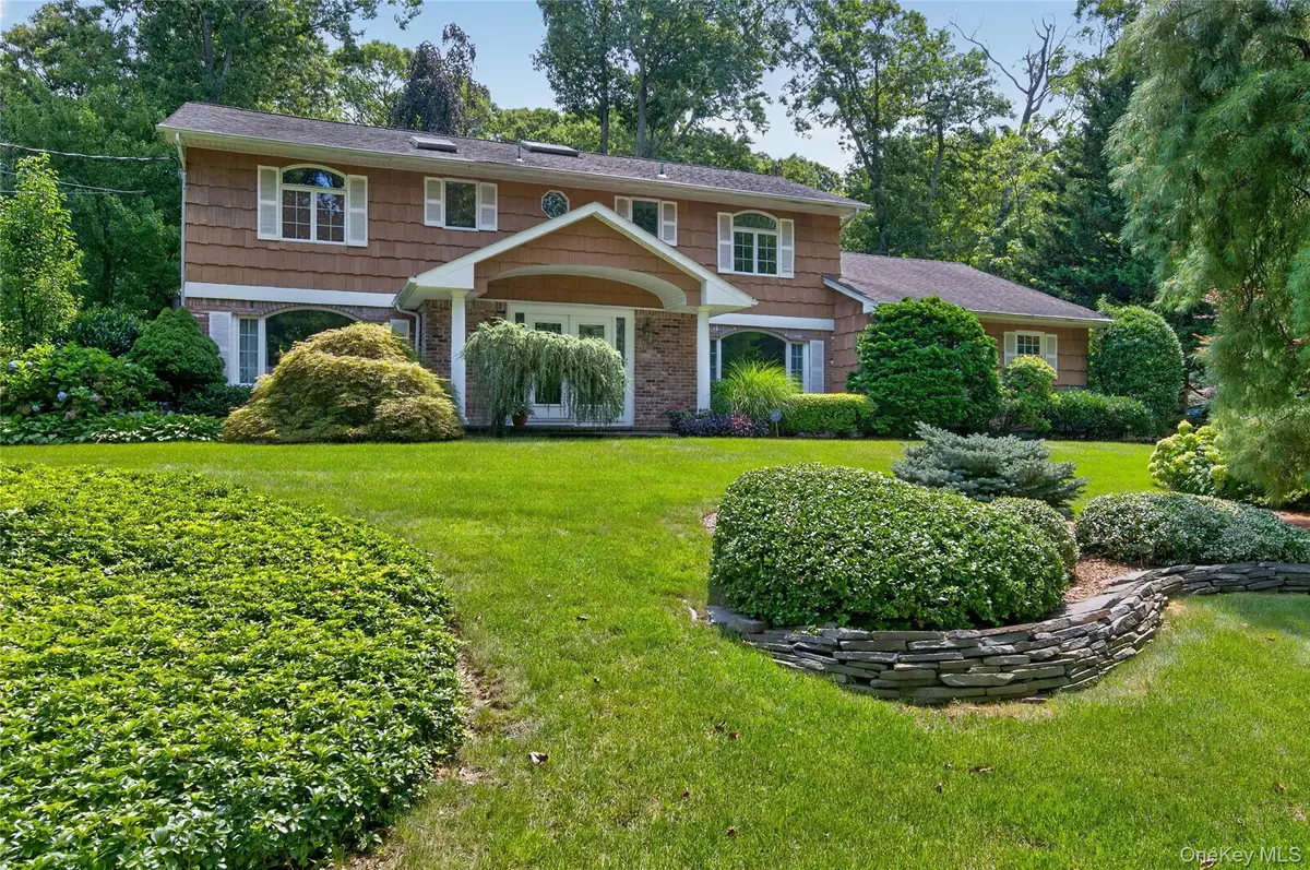 36 Arbor Lane, Dix Hills, NY 11746 - #1