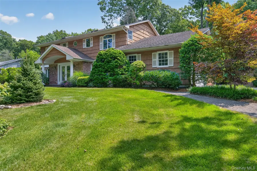 36 Arbor Lane, Dix Hills, NY 11746 - #3