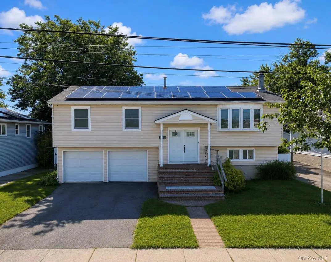 4065 Broadway, Island Park, NY 11558 - #1