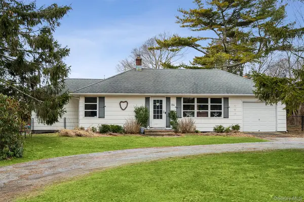 84 Evergreen Avenue, East Moriches, NY 11940