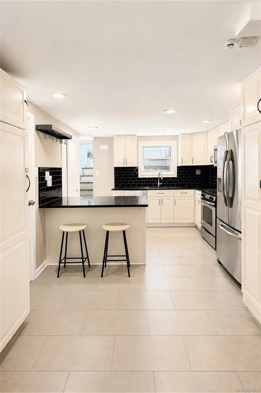 21-31 25th Road, Astoria, NY 11102 - #2