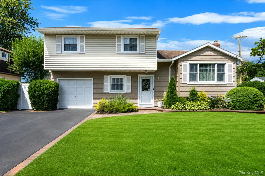 2 Gould Drive, Lake Grove, NY 11755 - #2