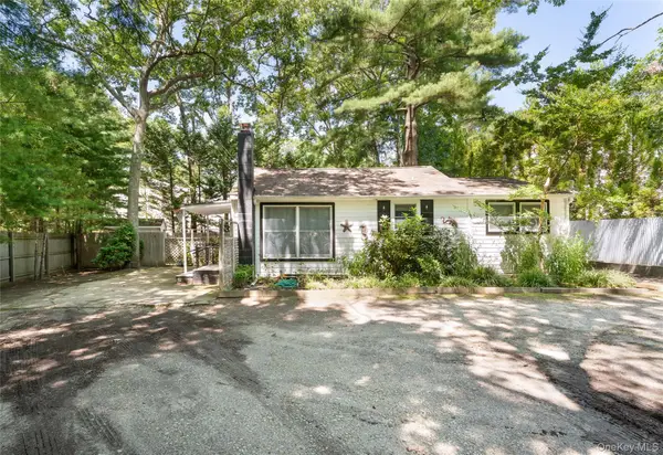 141 W Neck Road, Southampton, NY 11968