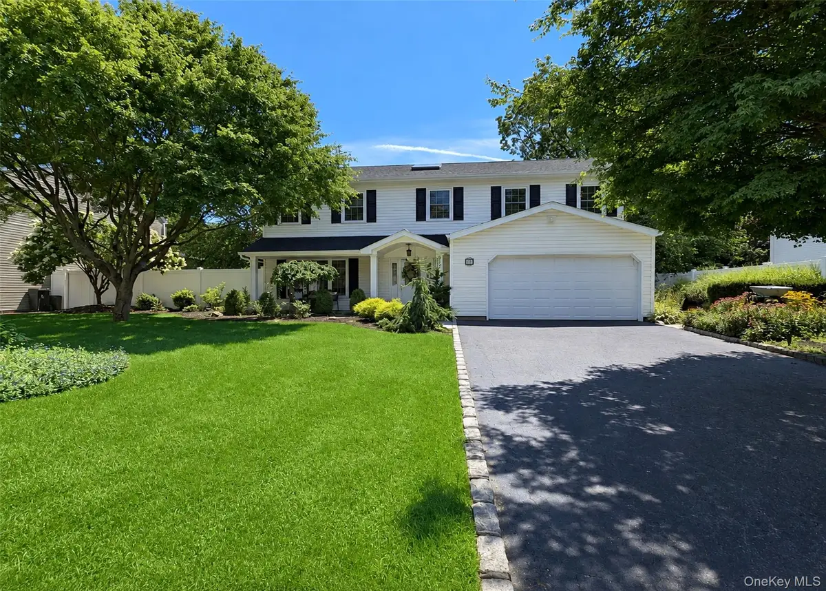 20 Tall Pines Lane, Nesconset, NY 11767 - #1