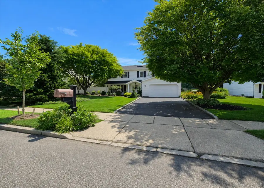 20 Tall Pines Lane, Nesconset, NY 11767 - #2