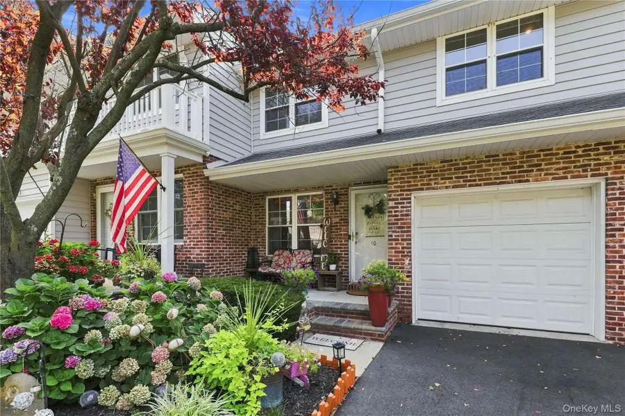 10 Sprucewood Boulevard, Central Islip, NY 11722 - #2