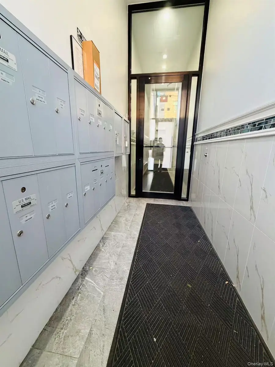 31-12 38th Avenue #UNIT 3, Long Island City, NY 11101 - #2