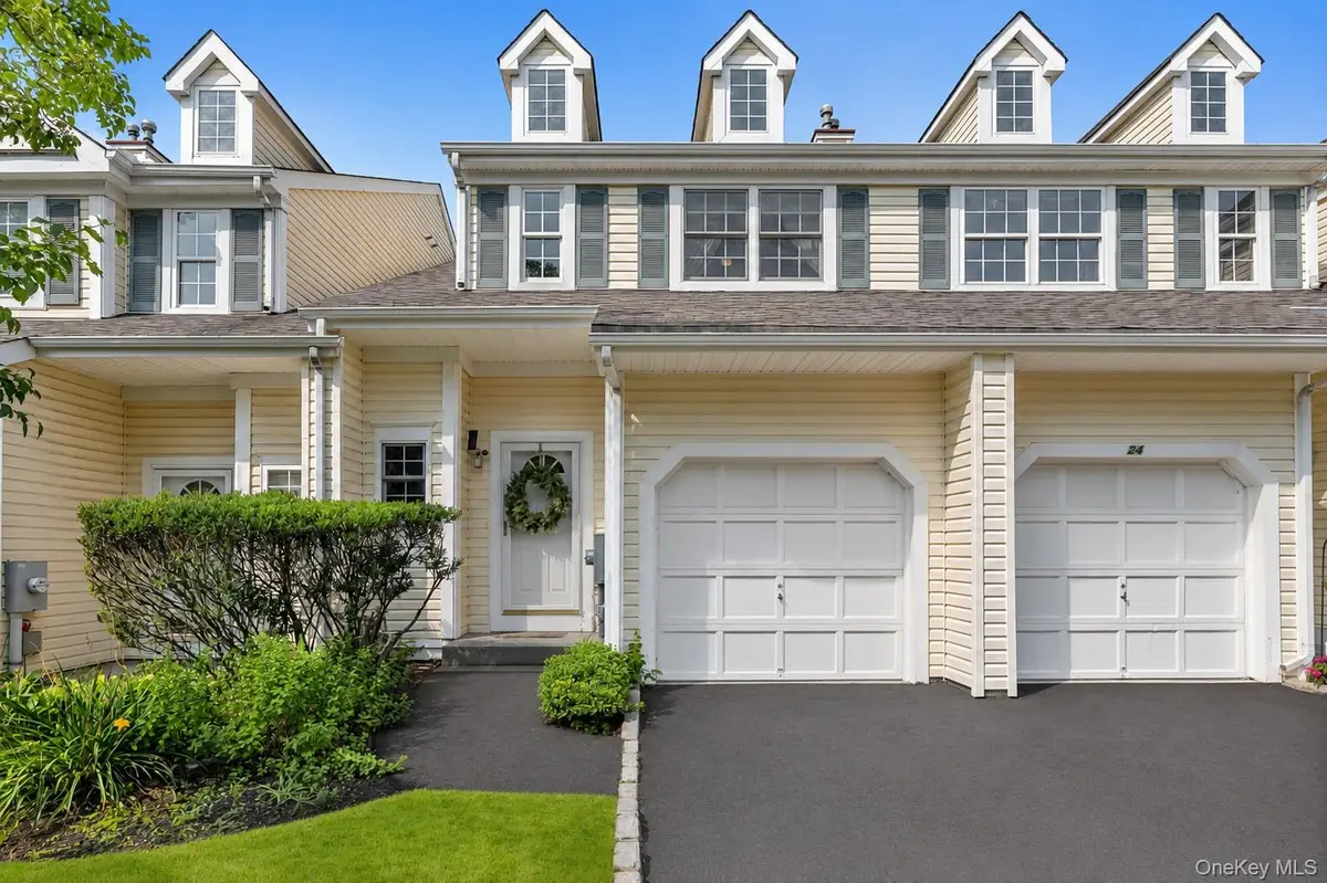 26 Scarborough Drive, Smithtown, NY 11787 - #1