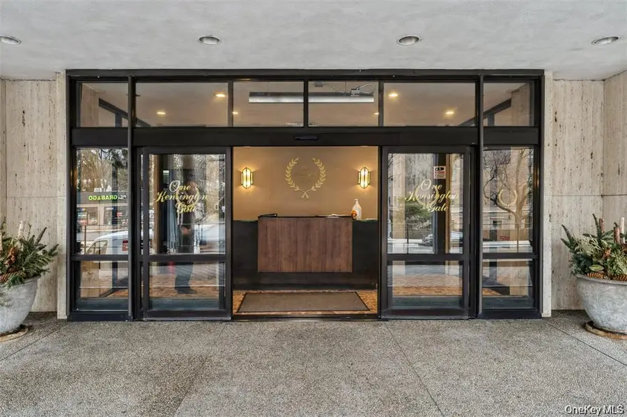 1 Kensington Gate #211, Great Neck, NY 11021 - #3
