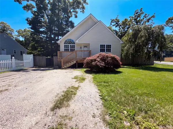 166 Moriches Avenue, Mastic, NY 11950