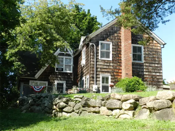 145 Shore Road, Mount Sinai, NY 11766