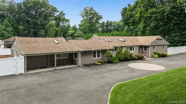 3 Beltane Drive, Dix Hills, NY 11746