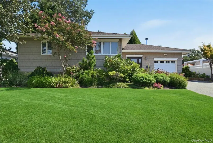 2891 Montgomery Street, Wantagh, NY 11793 - #2