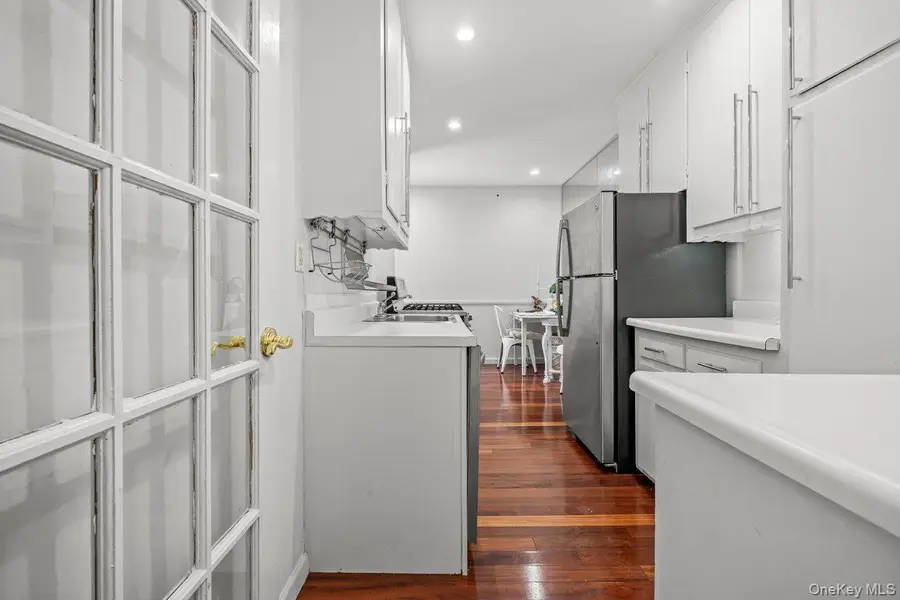 517 Riverdale #4D, Yonkers, NY 10705 - #3