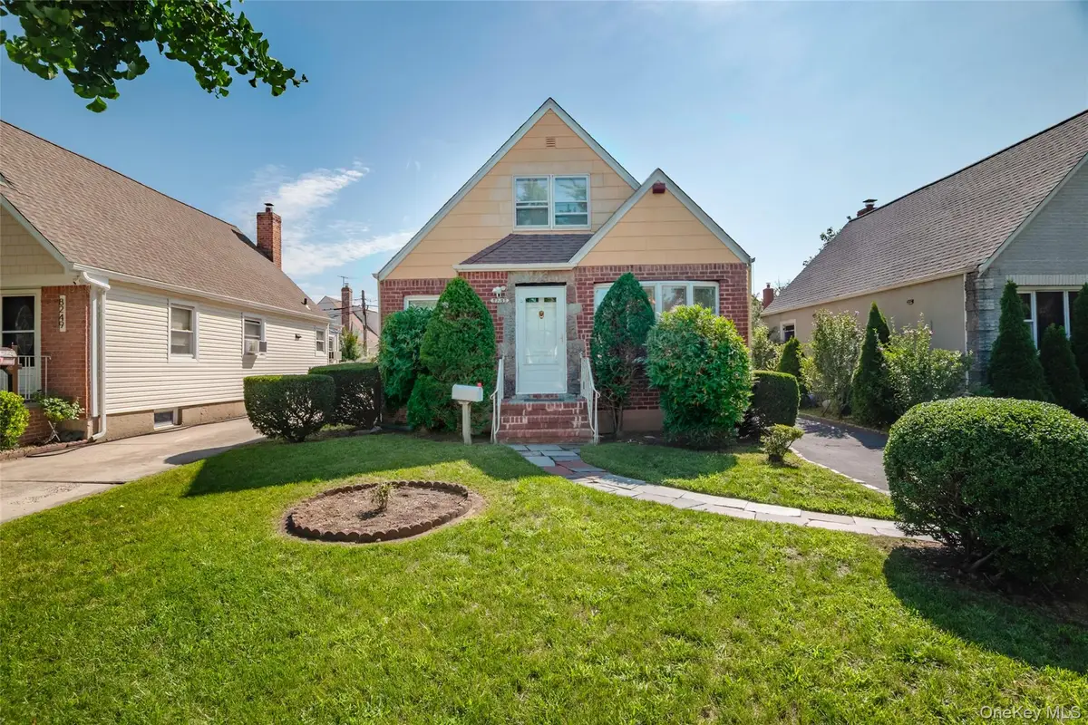 82-53 266th Street, Floral Park, NY 11004 - #1