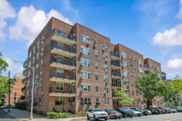 3720 Independence Avenue #5F, Bronx, NY 10463