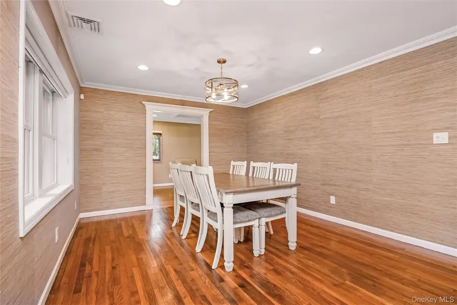 15 Dewey Road, Commack, NY 11725 - #3