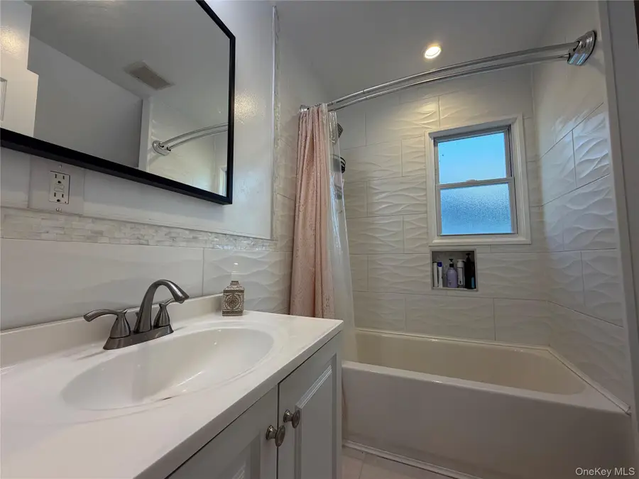 29 Archer Street, Freeport, NY 11520 - #3