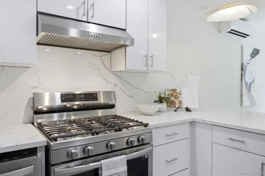 19-25 22nd Road, Astoria, NY 11105 - #3