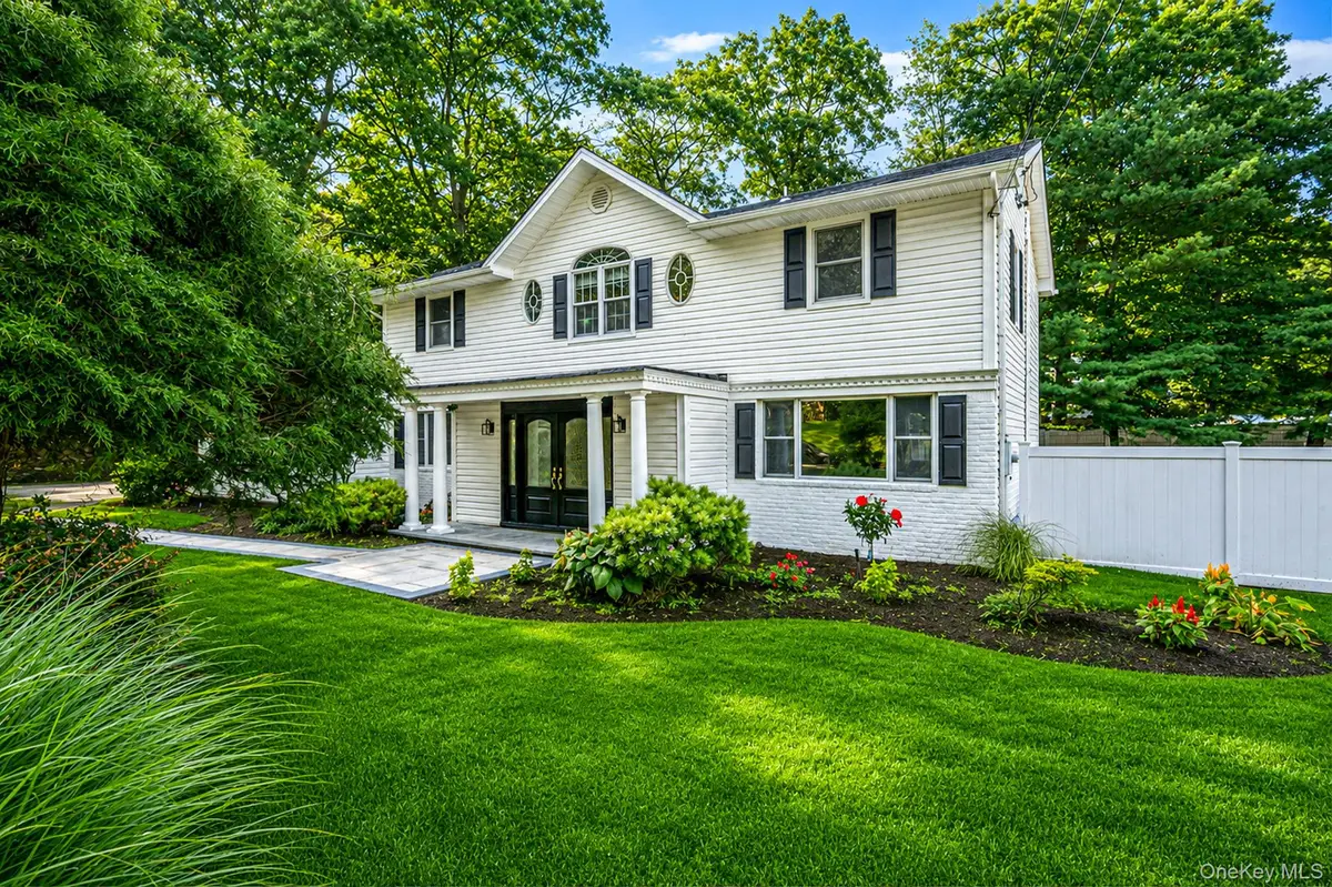20 Arbor Lane, Dix Hills, NY 11746 - #1