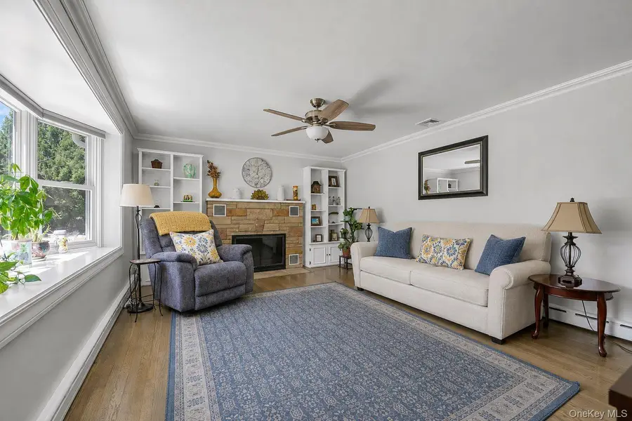 3 Carlson Court, Kings Park, NY 11754 - #2