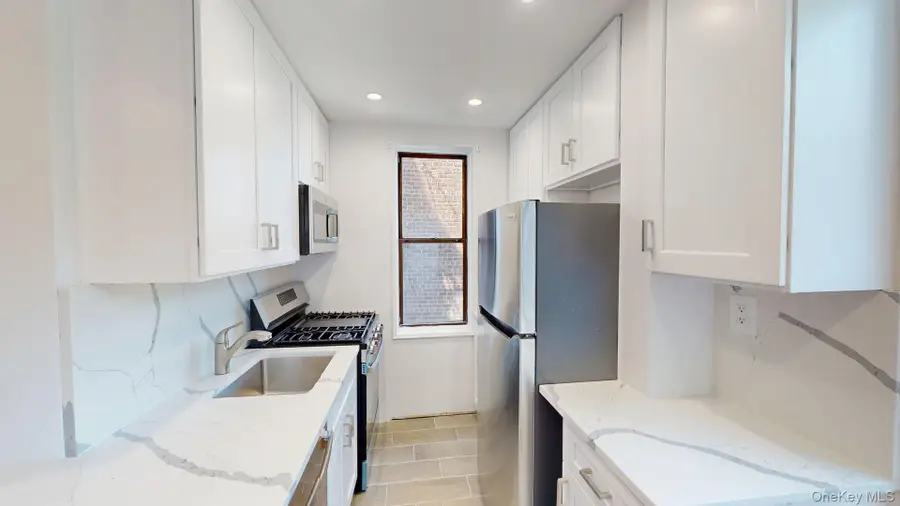 650 Warburton Avenue #5D, Yonkers, NY 10701 - #2