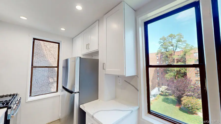 650 Warburton Avenue #5D, Yonkers, NY 10701 - #3