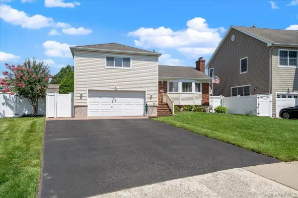 26 Margaret Road, Massapequa, NY 11758
