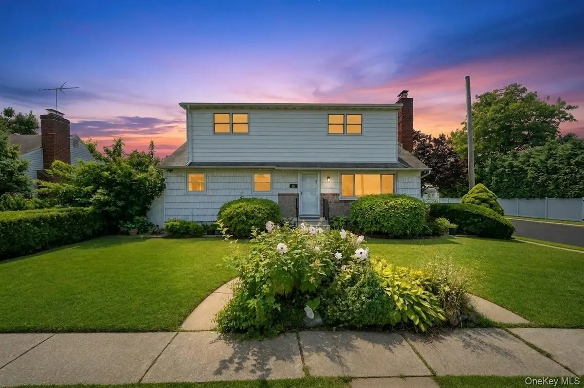 10 York Street, Hicksville, NY 11801 - #1