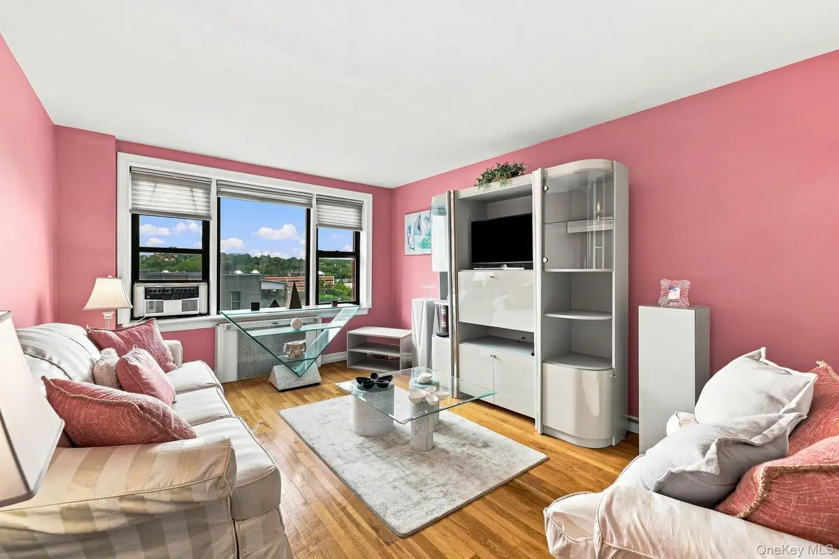 10 Franklin Avenue #2A, White Plains, NY 10601 - #1