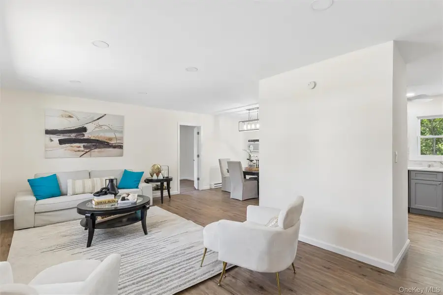 91 Circle Drive W, Patchogue, NY 11772 - #3