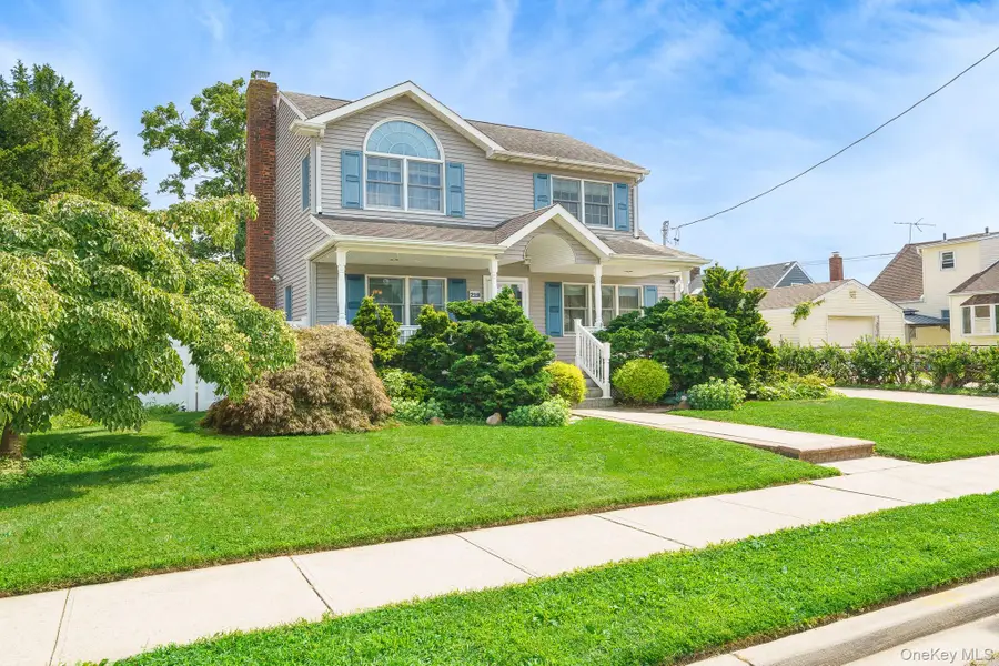 219 Leonard Street, North Bellmore, NY 11710 - #2