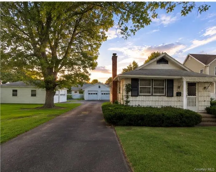 39 Cleveland Street, Patchogue, NY 11772 - #1