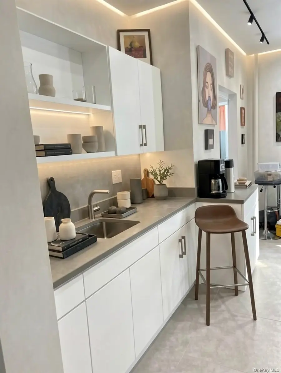 2922 Barnes Ave #3L, Bronx, NY 10467 - #3