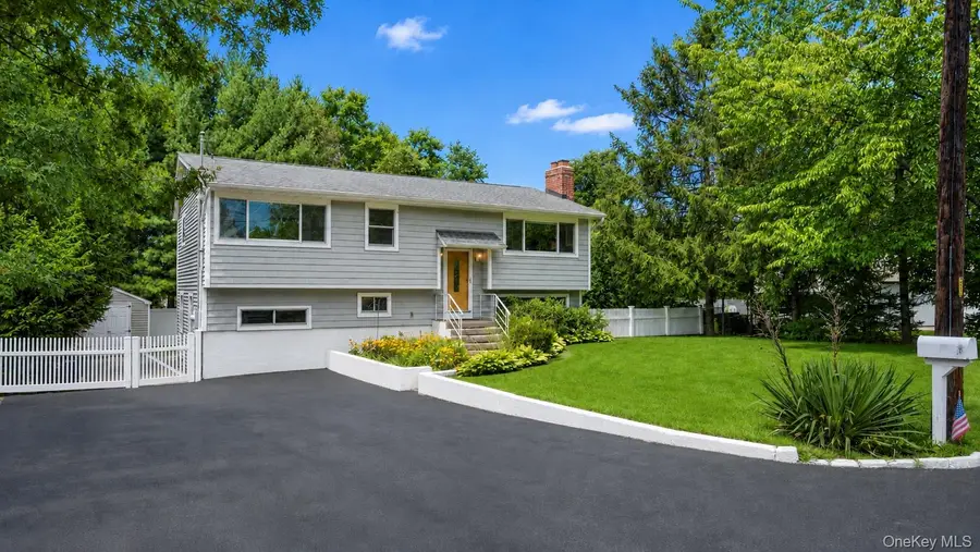 34 Forest Avenue, Lake Grove, NY 11755 - #2