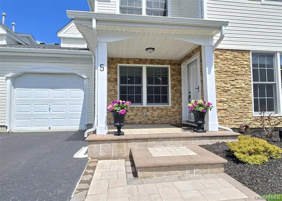 5 Charley Lane, Middle Island, NY 11953 - #2